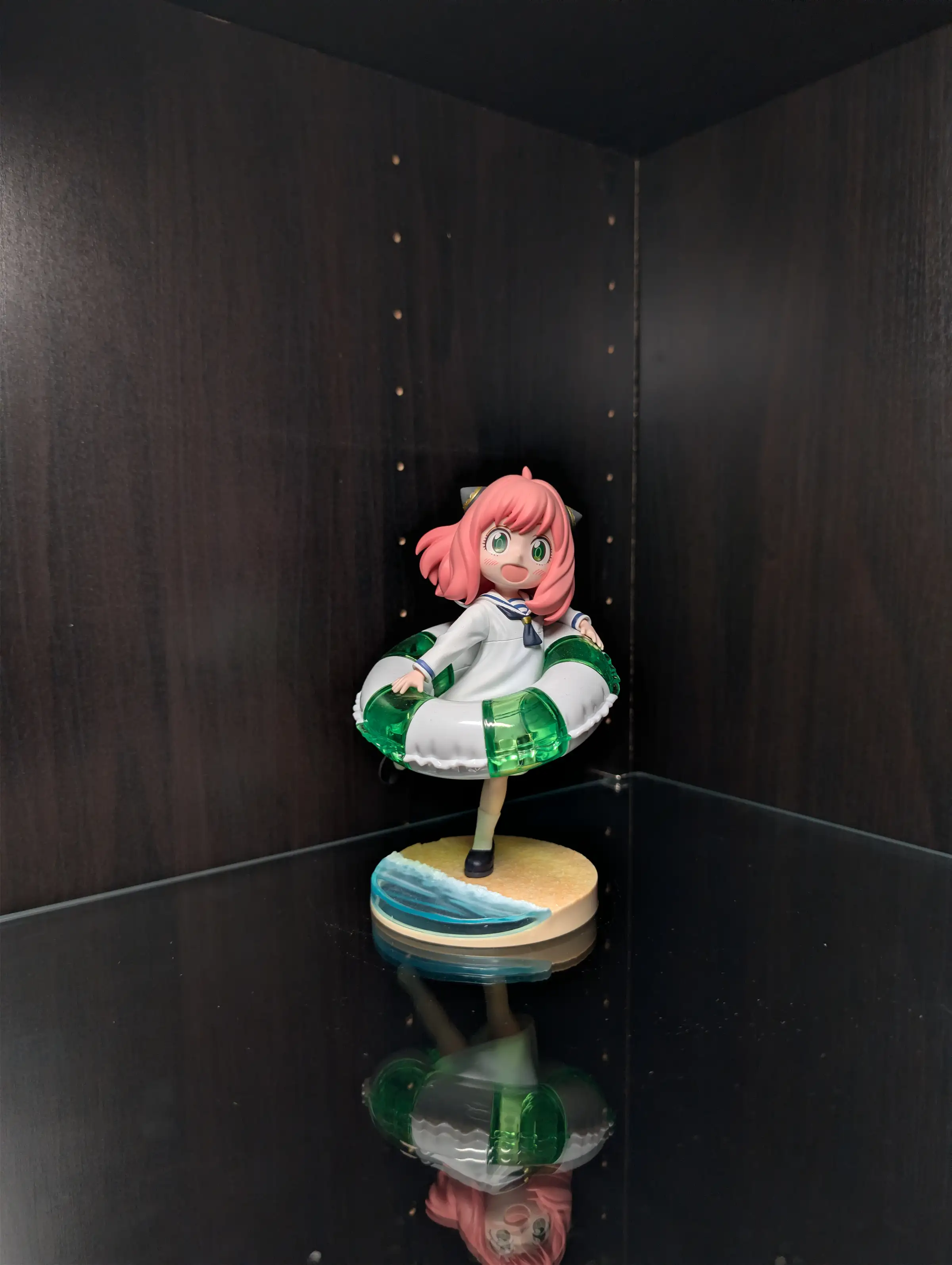 Image of figure Beach Anya