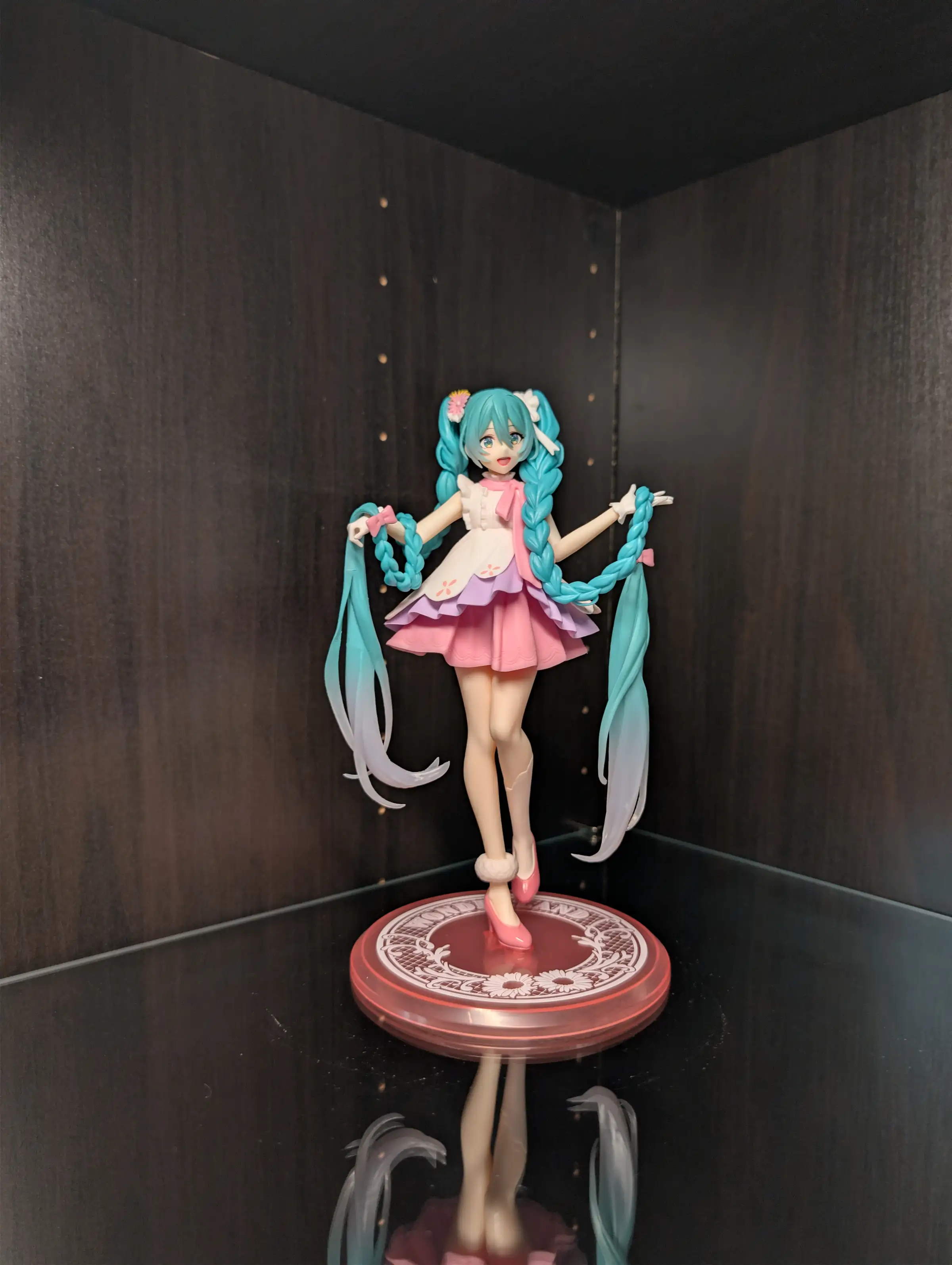 Image of figure Rapunzel Miku