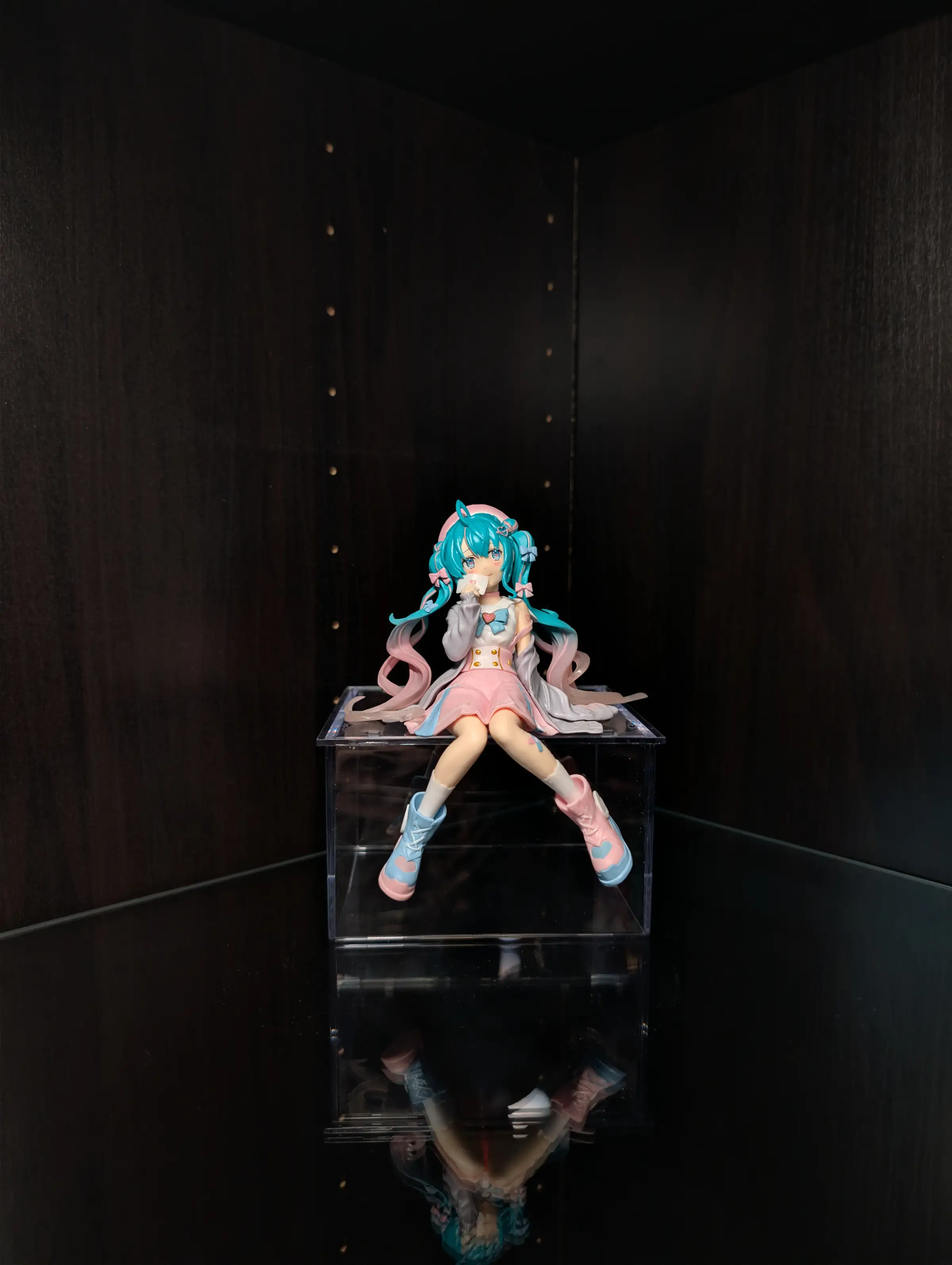 Image of figure Sailor Fuku Miku