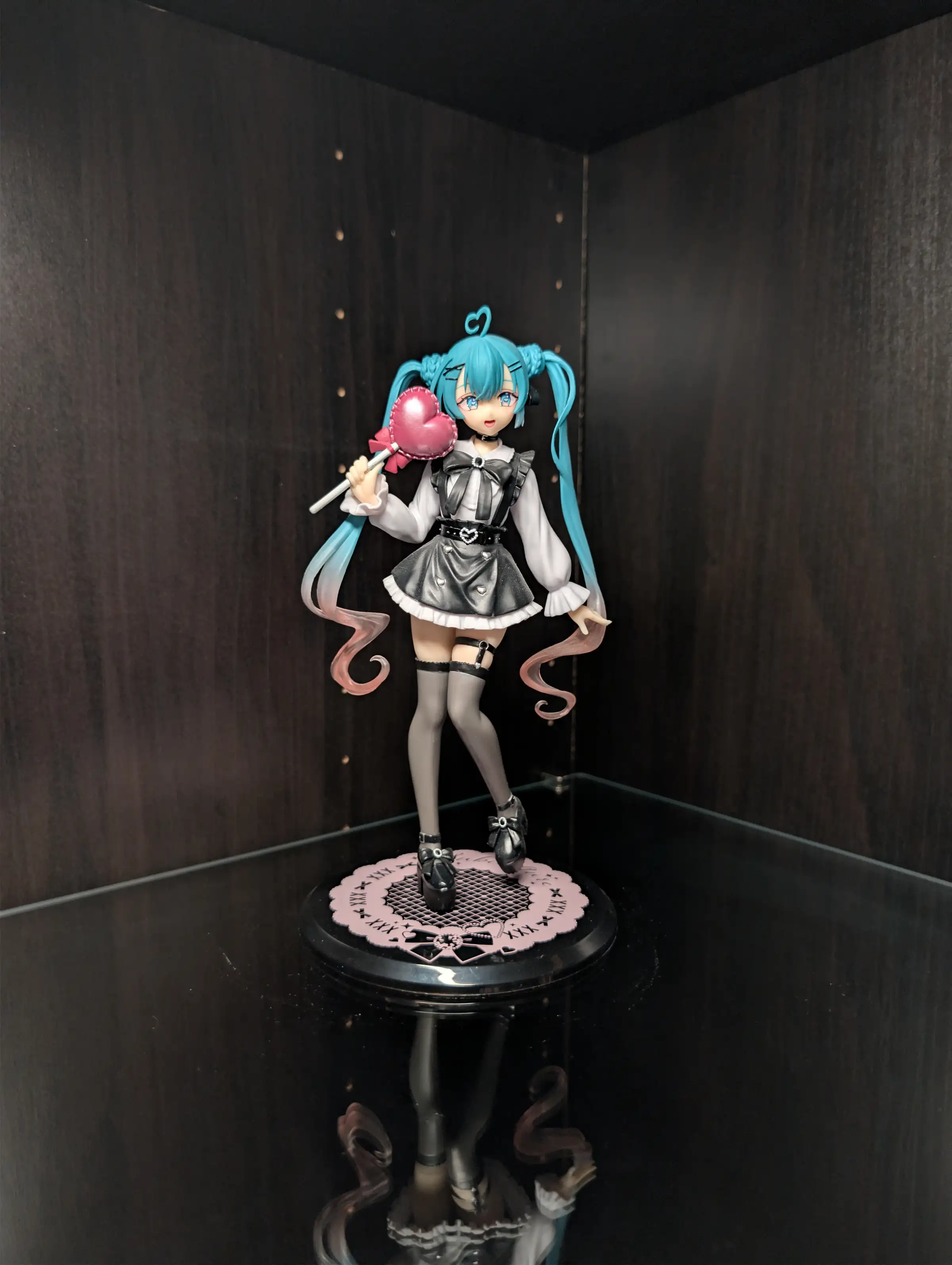 Image of figure Subculture Miku